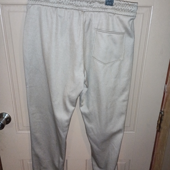 Man's joggers NWT - Picture 3 of 11